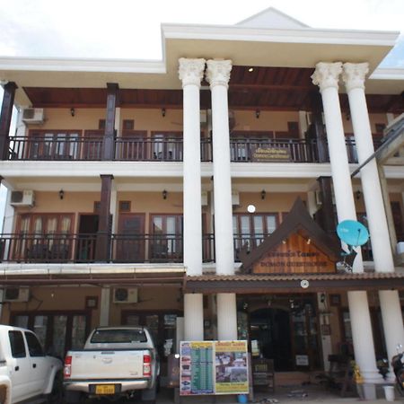 Domon Hotel วังเวียง ภายนอก รูปภาพ