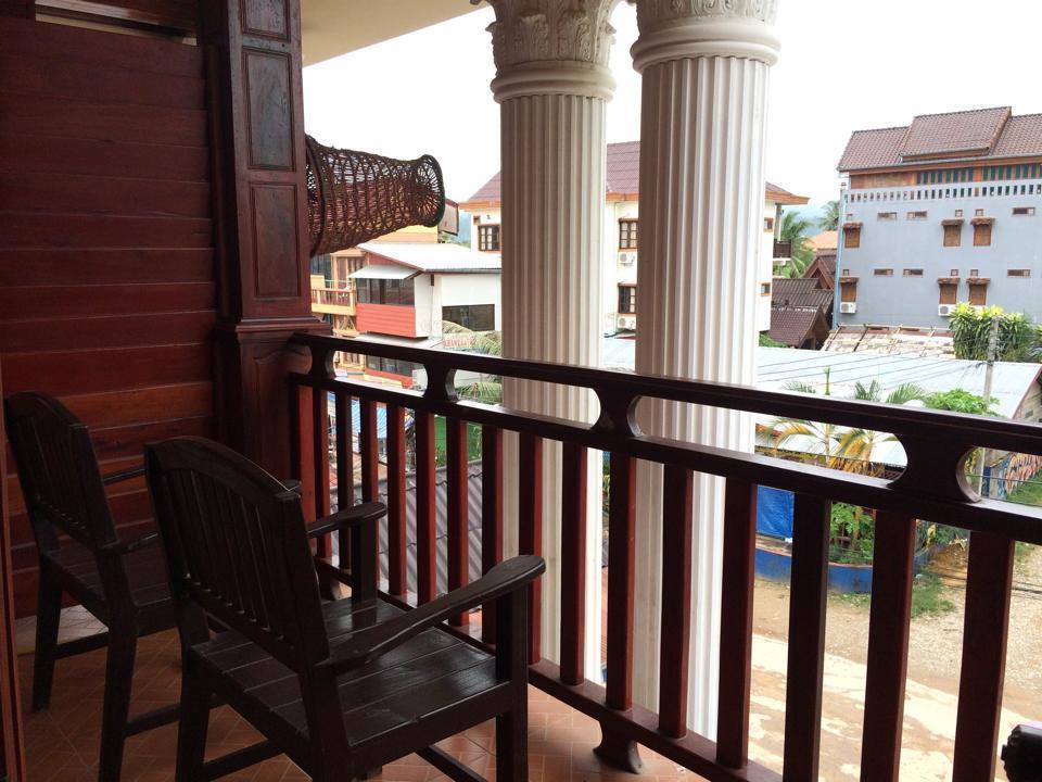 Domon Hotel วังเวียง ภายนอก รูปภาพ